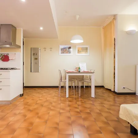Apartment 1m| 4 People| Sea By Tilo Genoa
